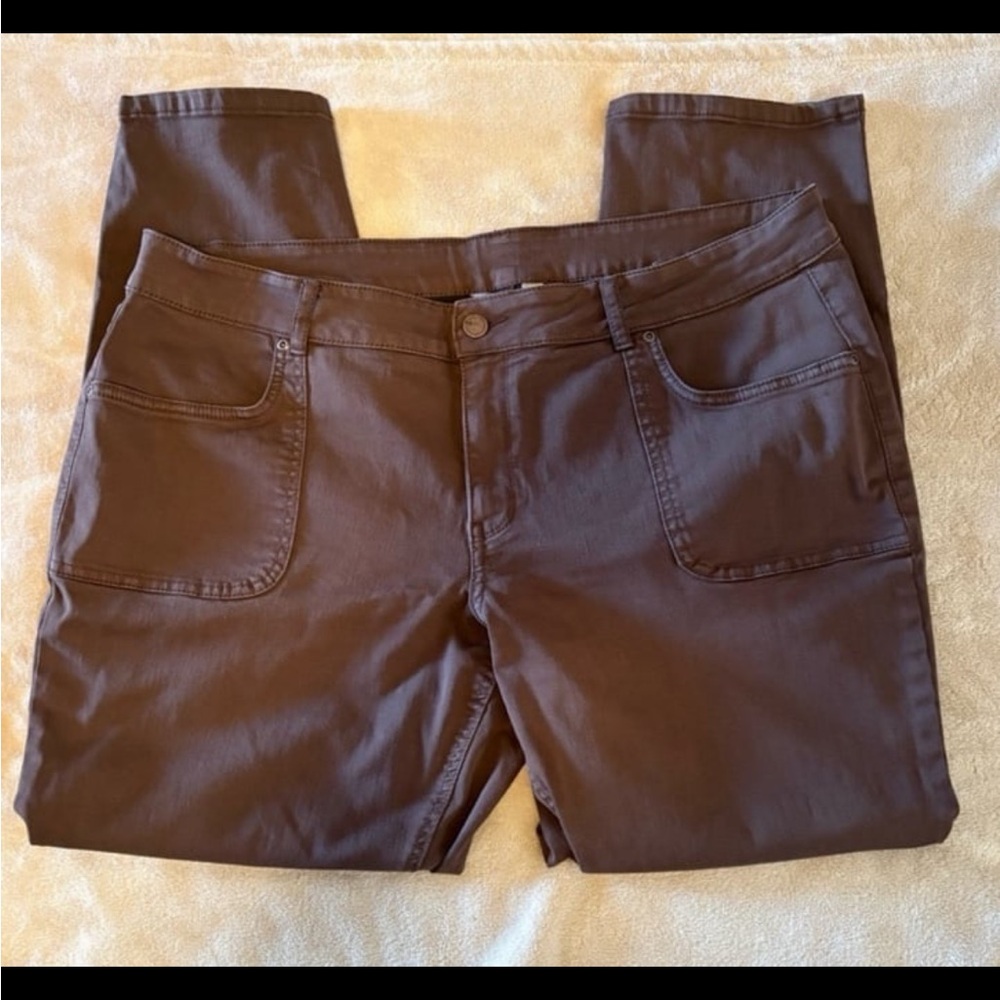 Closet Cleanout, Priced to Move 2 pair bundle!Women’s Straight Leg Pants Size 18